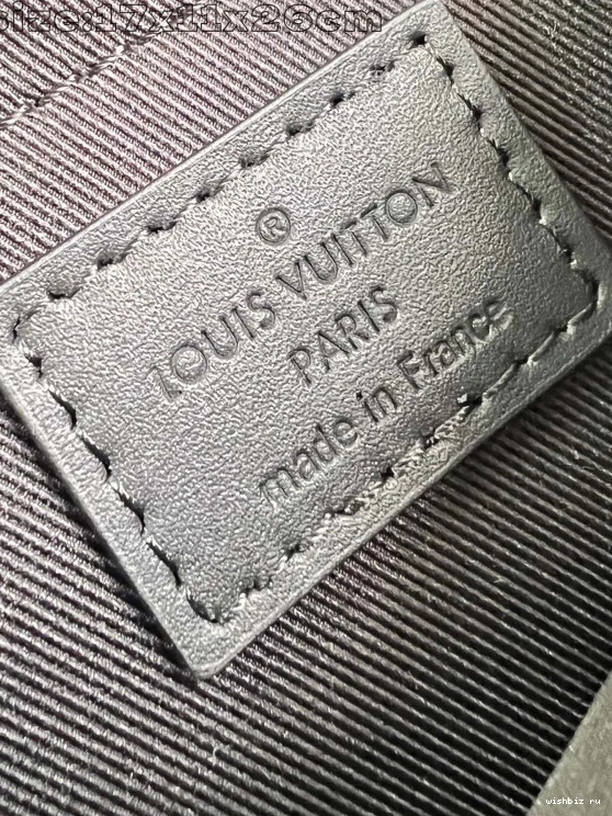 WIS Messenger Vuitton Louis Pulse 0217